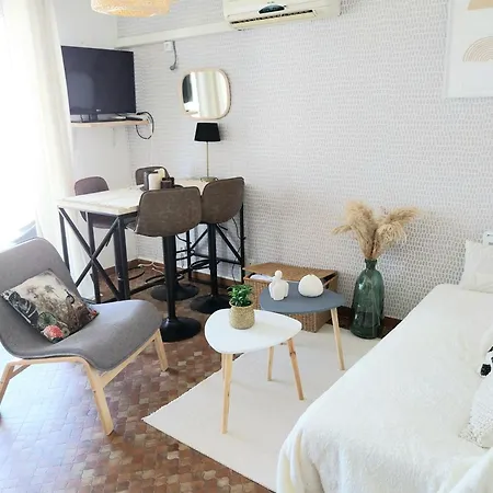 Apartment Grazel 4 Couchages Et Parking Prive Gruissan